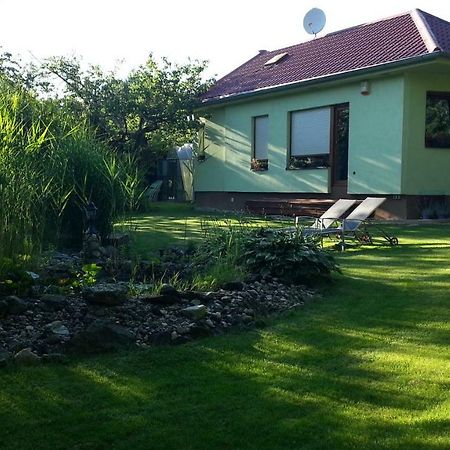 Prazdninovy Dum U Lesa Villa Znojmo Dış mekan fotoğraf